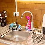 Maris Apartment *
