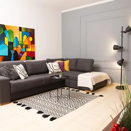 Maris דירה טיראנה